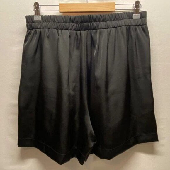 GiGio Women's Large Black Dressy Shorts W/Pockets Elastic Waistband Flowy NWT - Picture 2 of 7